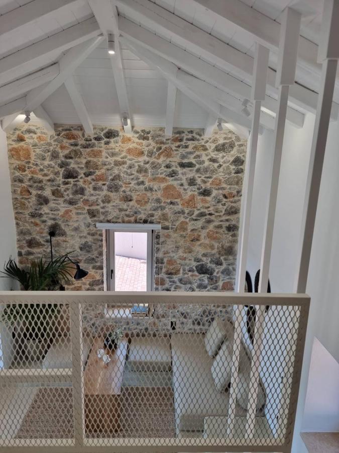 Stone Build Suite With Private Pool Kolios Exteriér fotografie